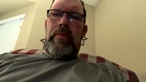 Snapshot of squirreldiamond chatting on March 3, 2026, 1:06 pm squirreldiamond online show from March 3, 2026, 1:06 pm