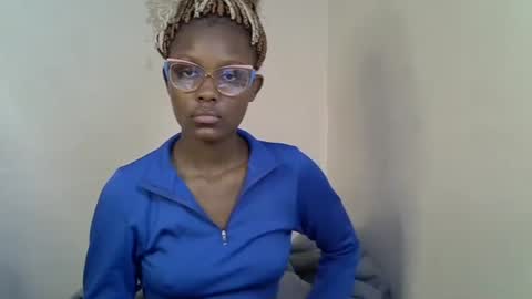 Tashy online show from October 16, 2025, 8:21 pm