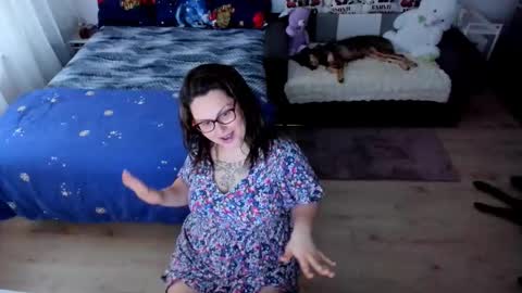 Kim online show from November 28, 2025, 10:29 am