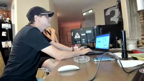 Roxy Day  Mossimo Knight online show from December 21, 2025, 4:52 am