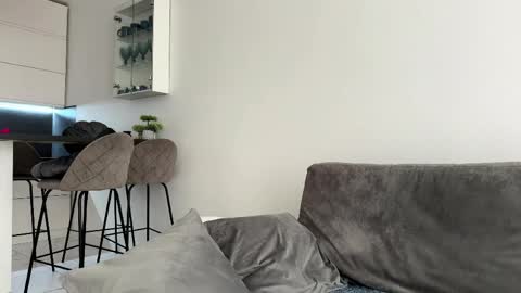 Dina online show from April 10, 2026, 7:02 am