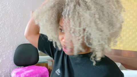 Snapshot of squirter_girl69 chatting on December 22, 2024, 1:11 pm squirter_girl69 online show from December 22, 2024, 1:11 pm