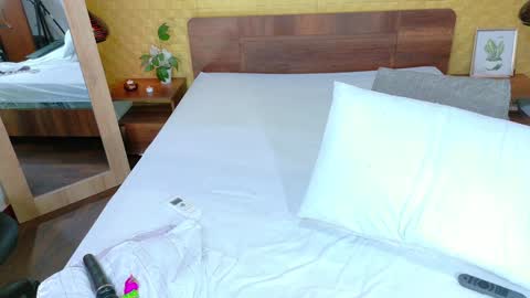 Snapshot of squirter_girl69 chatting on January 21, 2025, 6:33 am squirter_girl69 online show from January 21, 2025, 6:33 am