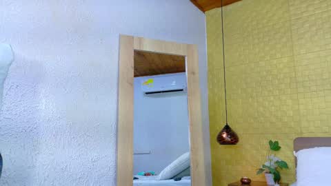 Snapshot of squirter_girl69 chatting on February 7, 2025, 6:56 am squirter_girl69 online show from February 7, 2025, 6:56 am