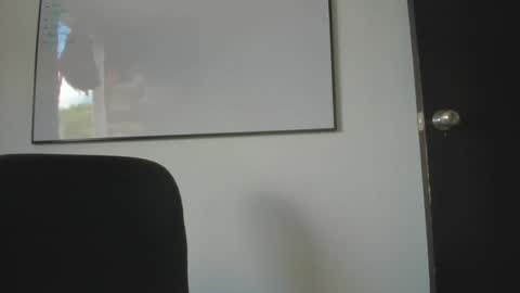 Snapshot of squirttati33 chatting on October 2, 2025, 2:46 pm Tati online show from October 2, 2025, 2:46 pm