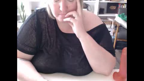 Messi Jessi online show from February 25, 2025, 5:25 pm