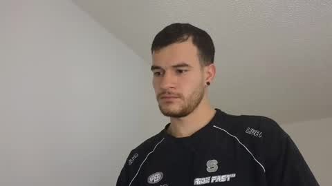 Snapshot of srbey_ chatting on November 16, 2025, 2:17 am Vic online show from November 16, 2025, 2:17 am