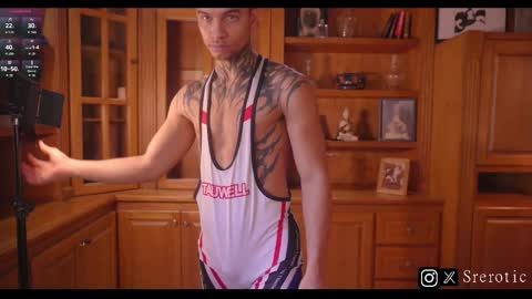 Matt     online show from November 17, 2025, 4:13 pm