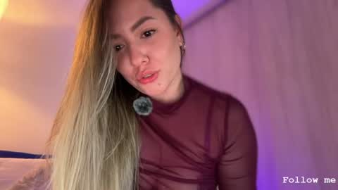 Snapshot of srta__sophie chatting on August 3, 2026, 12:42 am Sophie 3 online show from August 3, 2026, 12:42 am
