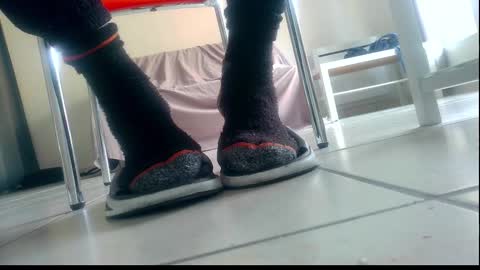 Snapshot of ssenzo chatting on December 17, 2025, 8:31 am ssenzo online show from December 17, 2025, 8:31 am