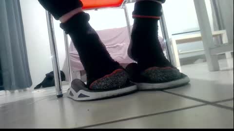 Snapshot of ssenzo chatting on January 5, 2026, 9:51 pm ssenzo online show from January 5, 2026, 9:51 pm