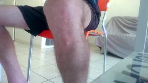 Snapshot of ssenzo chatting on June 21, 2026, 7:33 am ssenzo online show from June 21, 2026, 7:33 am