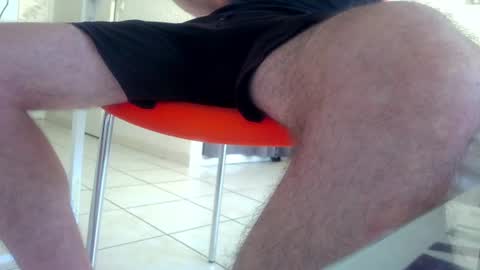 Snapshot of ssenzo chatting on July 4, 2026, 10:10 am ssenzo online show from July 4, 2026, 10:10 am