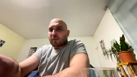 Snapshot of sta13 chatting on April 2, 2026, 10:51 pm sta13 online show from April 2, 2026, 10:51 pm