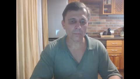 Snapshot of stacattoff chatting on December 21, 2024, 1:32 pm stacattoff online show from December 21, 2024, 1:32 pm