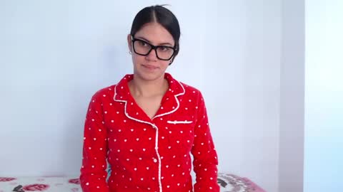 Snapshot of stacey_taylor7 chatting on May 1, 2026, 12:32 pm stacey_taylor7 online show from May 1, 2026, 12:32 pm