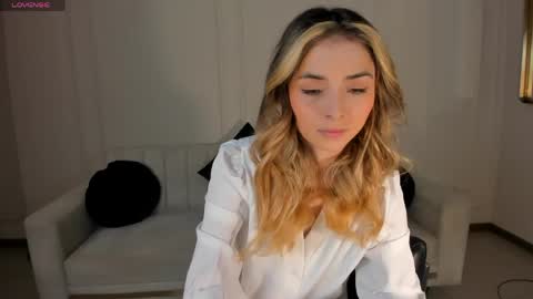 Snapshot of staceywood_ chatting on May 28, 2026, 10:56 am Stacy Woods online show from May 28, 2026, 10:56 am