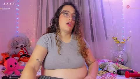 Stacy Boobs  online show from May 16, 2026, 12:18 am