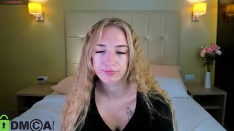 Stacy Mon Tue Wed Thu Fri Sun GMT GMT 3 1000am - 0400pm  online show from September 24, 2025, 7:55 am