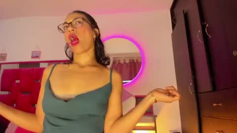 Snapshot of stacyfoxx_ chatting on June 30, 2026, 3:35 pm stacy fox online show from June 30, 2026, 3:35 pm