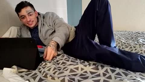 Straightupdownbad online show from November 21, 2025, 8:29 pm