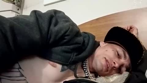 Straightupdownbad online show from March 19, 2026, 5:17 pm