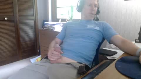 Snapshot of stanmycockup chatting on June 17, 2026, 7:59 pm StanmycockUp online show from June 17, 2026, 7:59 pm