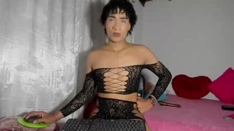 Stannly  online show from October 15, 2025, 4:34 am