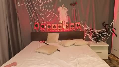 Madison online show from October 26, 2025, 9:53 pm