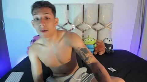 Snapshot of starboy_333 chatting on July 1, 2026, 5:12 pm Starboy333 online show from July 1, 2026, 5:12 pm