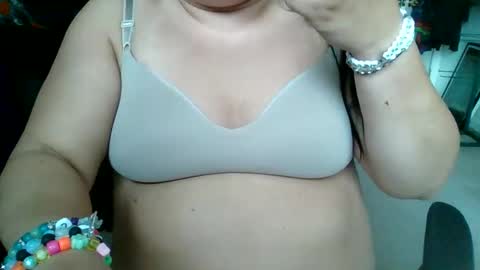 starella___saxxxton online show from November 21, 2025, 3:33 pm