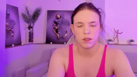 Snapshot of starlight_madison chatting on February 14, 2026, 2:52 am Madison online show from February 14, 2026, 2:52 am