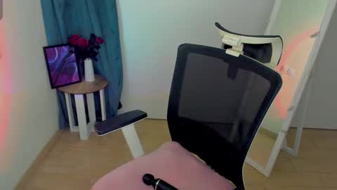 Stasy online show from February 6, 2026, 8:18 am