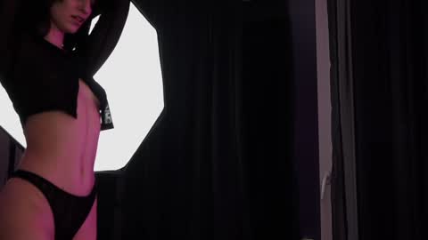 Snapshot of stasya_veter chatting on October 4, 2025, 8:40 pm Stasya online show from October 4, 2025, 8:40 pm