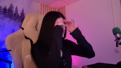 Stasia online show from March 14, 2026, 4:18 am