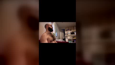 stayshard69696969 online show from April 12, 2026, 11:10 pm