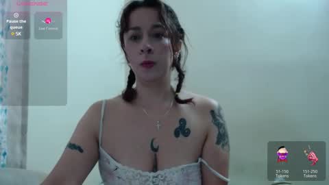 Snapshot of steel_girl chatting on January 7, 2025, 10:41 pm Luna Fox online show from January 7, 2025, 10:41 pm