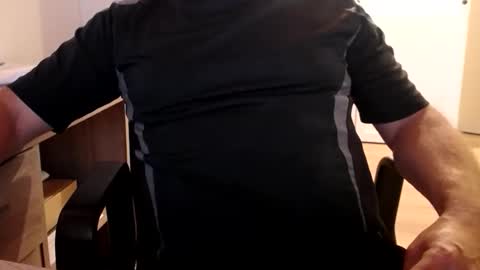 Snapshot of stefan2580 chatting on September 22, 2025, 9:11 am Stefan online show from September 22, 2025, 9:11 am