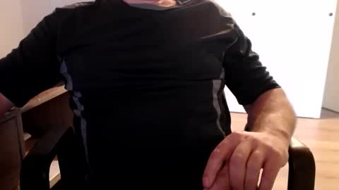 Snapshot of stefan2580 chatting on September 25, 2025, 7:23 am Stefan online show from September 25, 2025, 7:23 am