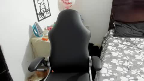 julieth-cancer online show from July 11, 2026, 4:32 pm