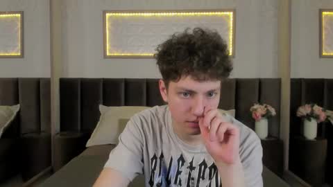 Esrefan online show from February 27, 2026, 7:58 pm