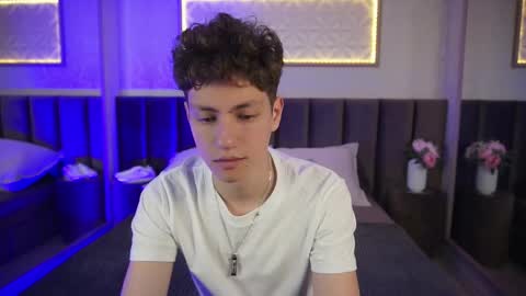 Esrefan online show from March 29, 2026, 7:58 pm