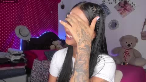 Im MiaIts my first day here  online show from February 3, 2025, 2:14 am