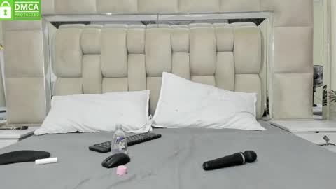 Stefany online show from February 10, 2025, 10:51 pm