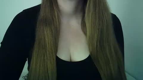 stefffa8009 online show from April 5, 2026, 9:39 am