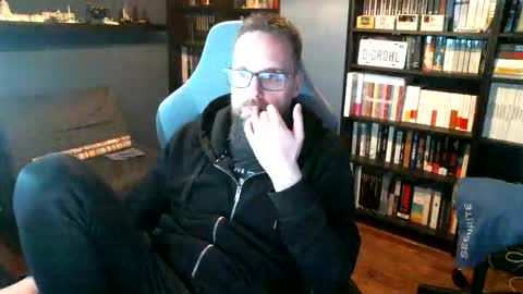 MeStef online show from April 17, 2026, 7:28 pm