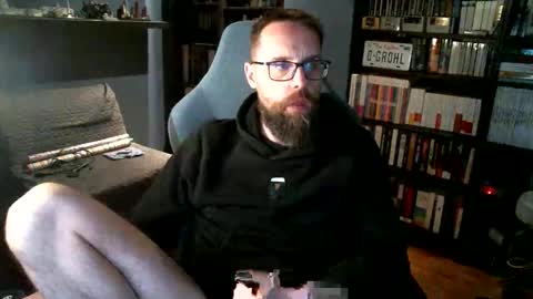 Snapshot of stefffg chatting on April 22, 2026, 7:26 pm MeStef online show from April 22, 2026, 7:26 pm