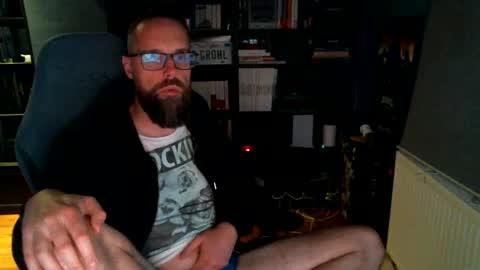 Snapshot of stefffg chatting on June 5, 2026, 9:42 pm MeStef online show from June 5, 2026, 9:42 pm