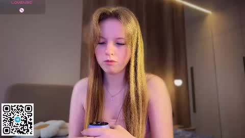 STEFI  Streams every day from 10 PM GTM1  online show from May 21, 2026, 4:08 am