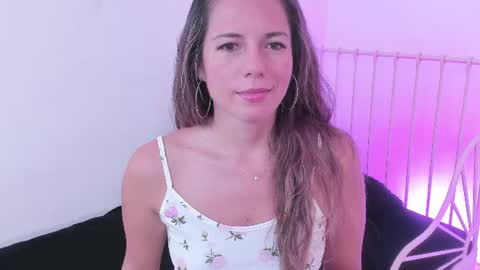 Snapshot of steffy_dan chatting on July 25, 2026, 2:42 am Steffy online show from July 25, 2026, 2:42 am